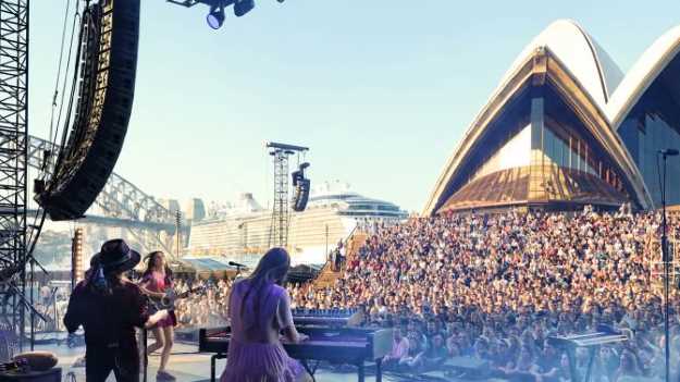 Missy Higgins @ Sydney Opera House Forecourt 2019 / Photo: Prudence Upton